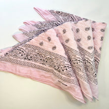 Load image into Gallery viewer, Quilted Bandana - pink