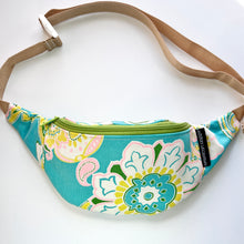 Load image into Gallery viewer, Vintage Floral Crescent Fanny Pack